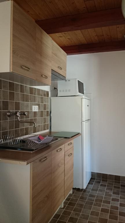 Hullam Apartman Balatonlelle Phòng bức ảnh