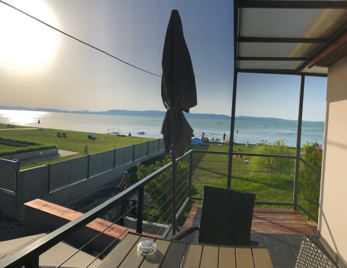 Hullam Apartman Balatonlelle Ngoại thất bức ảnh